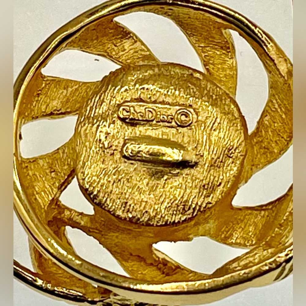 Vintage 70s Signed Christian Dior Runway Couture Gold Plated Faux Pearl Brooch - Picture 4 of 8